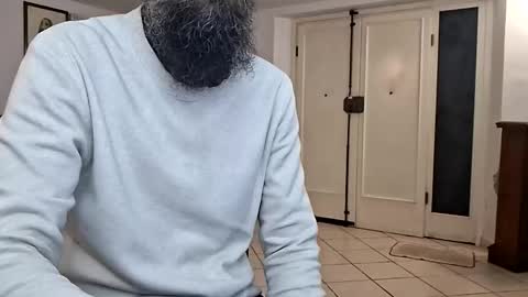 followmenow1985 online show from February 26, 11:26 pm