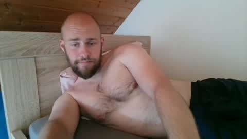 Snapshot of foniks96 chatting on June 17, 9:01 am Martin Grob online show from June 17, 9:01 am