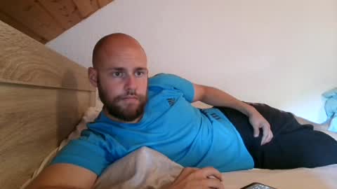 Snapshot of foniks96 chatting on July 12, 7:32 am Martin Grob online show from July 12, 7:32 am