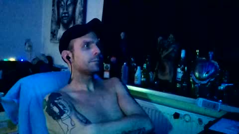Snapshot of fonzie8012 chatting on June 13, 8:29 pm Hard2DaCore22 online show from June 13, 8:29 pm