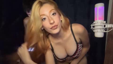 footaurastudio online show from February 20, 2:41 am