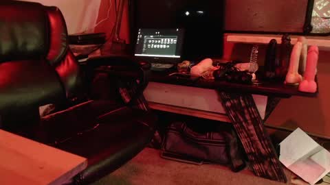 Snapshot of footlover6 chatting on January 18, 11:11 am Thomas Jefferson online show from January 18, 11:11 am