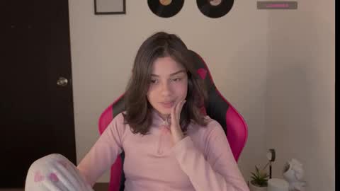 forbidden candy  online show from February 23, 11:57 pm