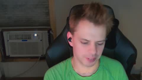 forever_broken online show from November 30, 6:28 am