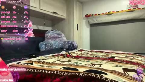 Snapshot of foreverkinkyy chatting on October 13, 11:16 pm Elaine online show from October 13, 11:16 pm