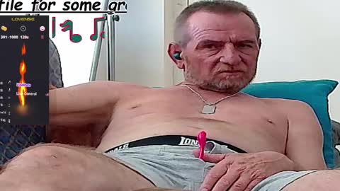 Snapshot of forexxxx_man chatting on March 6, 11:25 am doc online show from March 6, 11:25 am