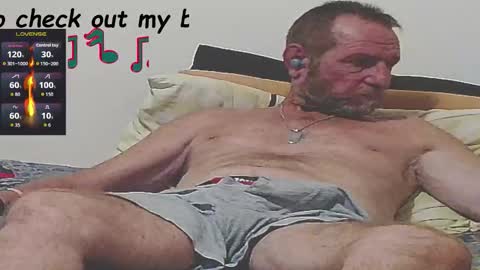 Snapshot of forexxxx_man chatting on October 12, 1:48 am doc online show from October 12, 1:48 am