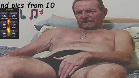 Snapshot of forexxxx_man chatting on October 18, 2:25 am doc online show from October 18, 2:25 am