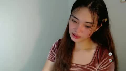 girl online show from March 4, 1:55 am