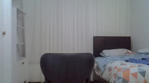 fortiori8 online show from April 6, 8:32 pm