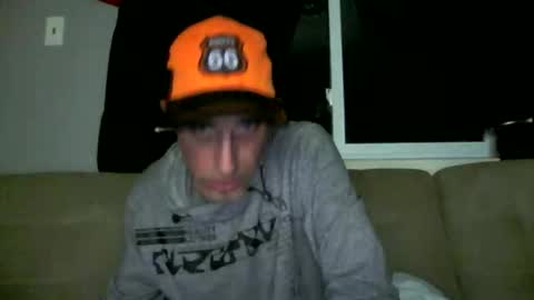 Snapshot of fouraide42 chatting on May 9, 2:28 am fouraide42 online show from May 9, 2:28 am