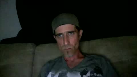 Snapshot of fouraide42 chatting on May 21, 3:57 am fouraide42 online show from May 21, 3:57 am