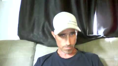 Snapshot of fouraide42 chatting on May 31, 6:31 pm fouraide42 online show from May 31, 6:31 pm