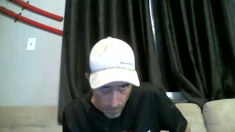 Snapshot of fouraide42 chatting on June 4, 1:55 am fouraide42 online show from June 4, 1:55 am