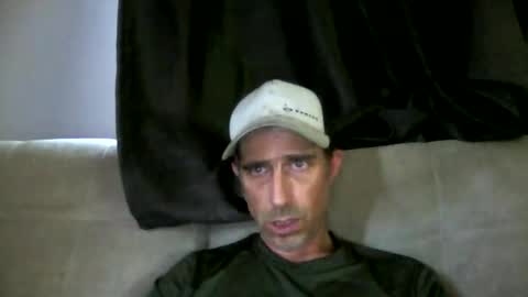Snapshot of fouraide42 chatting on June 6, 2:22 pm fouraide42 online show from June 6, 2:22 pm