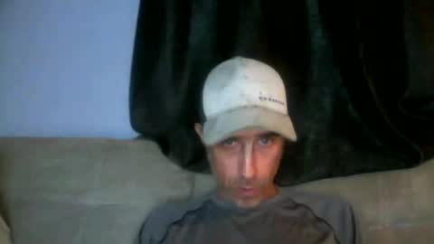 Snapshot of fouraide42 chatting on June 9, 4:57 am fouraide42 online show from June 9, 4:57 am