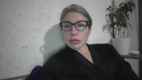 fox_red_lady7 online show from November 13, 7:57 pm