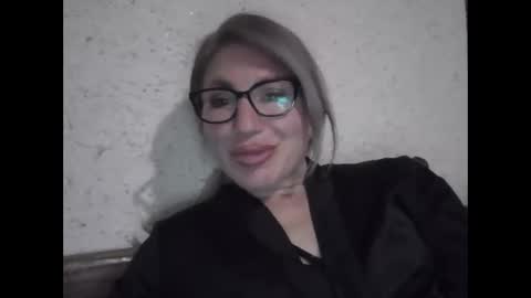 fox_red_lady7 online show from March 24, 8:47 pm