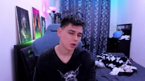 Foxicfu online show from September 20, 12:50 pm