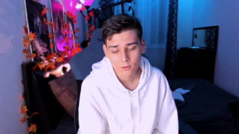 Foxicfu online show from October 4, 4:16 pm