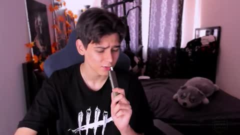 Foxicfu online show from November 23, 7:08 am