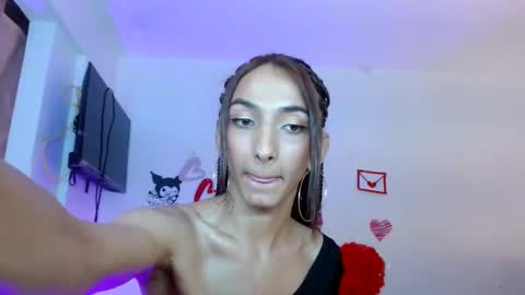 Snapshot of foxkatty69 chatting on February 18, 8:27 am Katty online show from February 18, 8:27 am