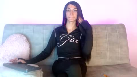 Snapshot of foxkatty69 chatting on June 1, 3:30 am Katty online show from June 1, 3:30 am
