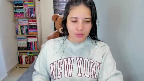 Snapshot of foxwen chatting on July 18, 3:05 pm wen. online show from July 18, 3:05 pm