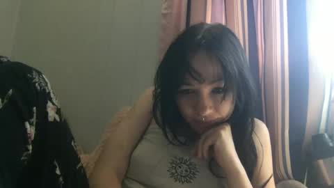foxxyroxxygoth online show from June 20, 7:27 pm