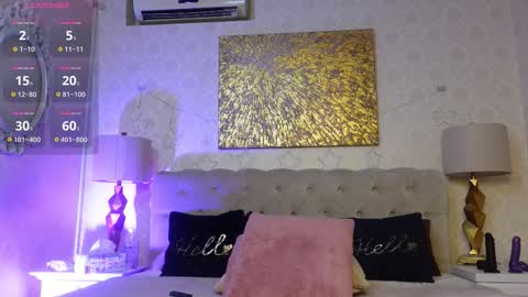 Snapshot of foxy_amber chatting on September 17, 4:14 am Amber online show from September 17, 4:14 am