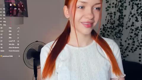 Snapshot of foxy_blush chatting on November 23, 8:19 pm Eva online show from November 23, 8:19 pm