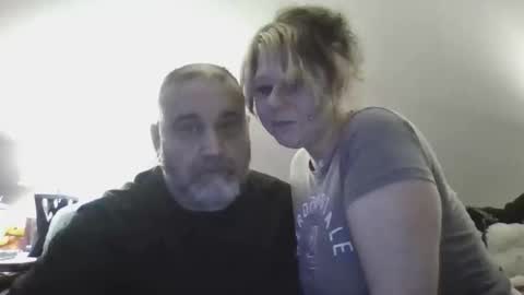 Snapshot of foxyfang chatting on December 15, 3:22 am foxyfang online show from December 15, 3:22 am