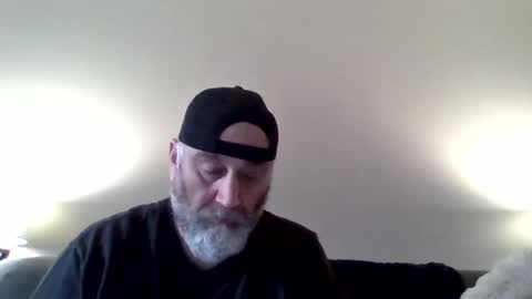 foxyfang online show from April 3, 1:31 pm