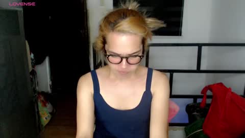 jenny online show from March 5, 12:00 pm