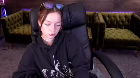 Maya online show from September 20, 12:39 pm