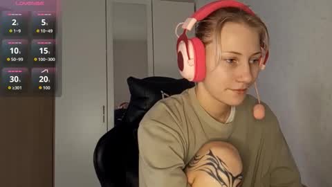 Kate online show from November 19, 8:14 am