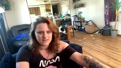 Aleu Fox online show from April 28, 2:55 pm