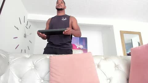 IM FRAIDER online show from February 14, 5:36 pm