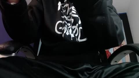 Snapshot of fran_boy_ chatting on December 30, 7:42 pm Fran online show from December 30, 7:42 pm