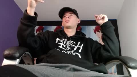 Snapshot of fran_boy_ chatting on December 31, 2:03 pm Fran online show from December 31, 2:03 pm