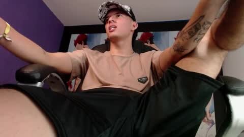 Snapshot of fran_boy_ chatting on January 6, 10:47 pm Fran online show from January 6, 10:47 pm