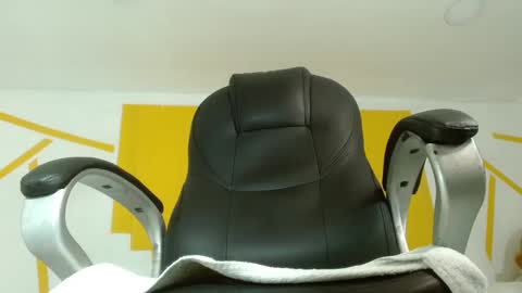 Snapshot of fran_boy_ chatting on February 28, 9:44 pm Fran online show from February 28, 9:44 pm