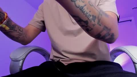 Snapshot of fran_boy_ chatting on September 18, 4:14 am Fran online show from September 18, 4:14 am