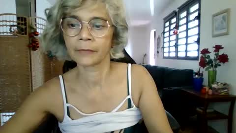 francelune online show from December 8, 11:46 am