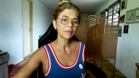 francelune online show from February 15, 6:32 am