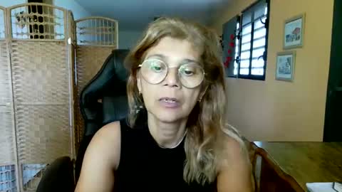 francelune online show from April 25, 8:28 am