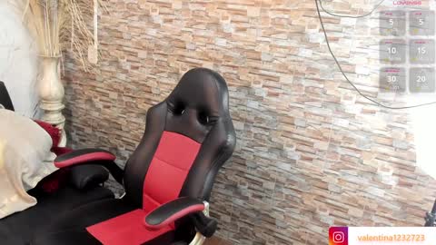 Snapshot of francesca_bbw chatting on January 30, 8:01 am online show from January 30, 8:01 am