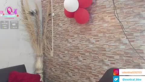 Snapshot of francesca_bbw chatting on March 1, 6:35 am online show from March 1, 6:35 am