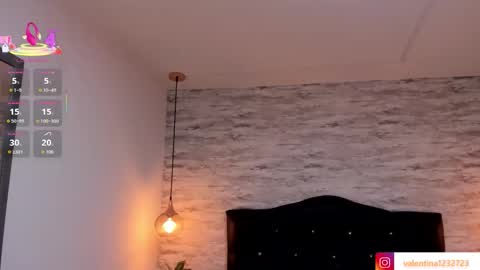 Snapshot of francesca_bbw chatting on September 17, 2:57 am online show from September 17, 2:57 am