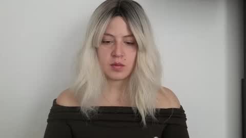 Snapshot of francescaasmith chatting on November 5, 3:23 pm Francesca online show from November 5, 3:23 pm